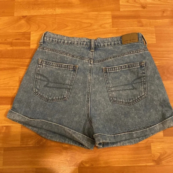 American Eagle Mom Short - Picture 5 of 5